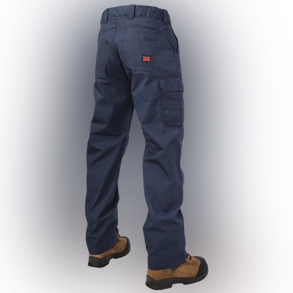 Women’s  TOUGH DUCK Navy Cargo Pants
Never worn- but has been washed.